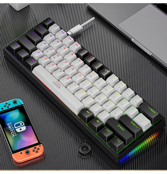 Programmable gaming keyboard with detachable cable 