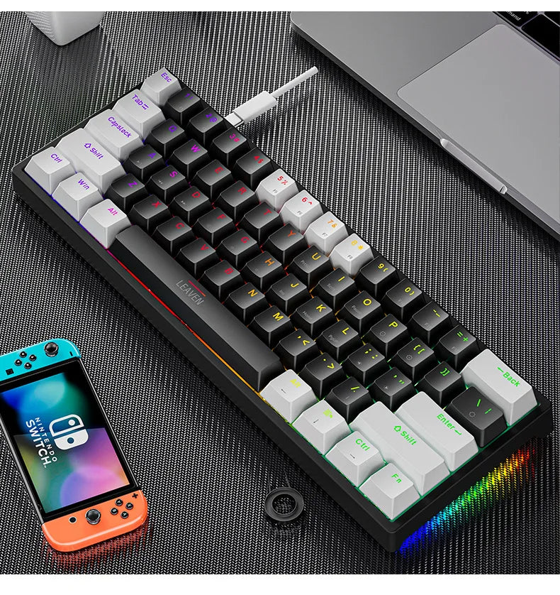 Programmable gaming keyboard with detachable cable 